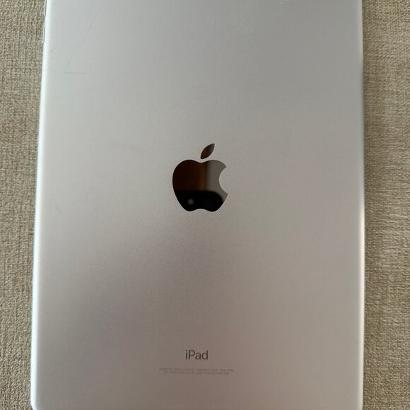 Ipad 6 Gen 128gb WIFI+Celluar - Picture 2 of 4